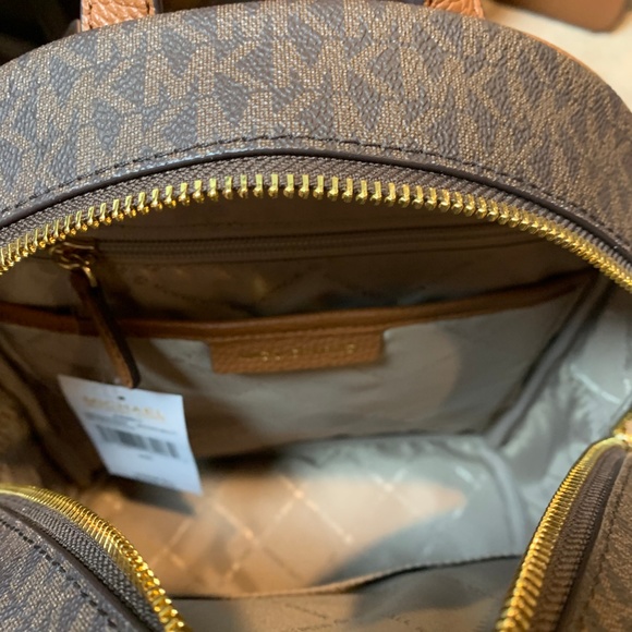 MK Medium Brown Multi Abbey Backpack Large Stripe - Picture 5 of 6